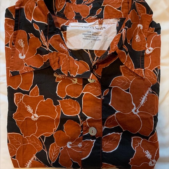 ❤️SOLD❤️Acacia mid pacific Re-purposed crop top - Picture 1 of 2